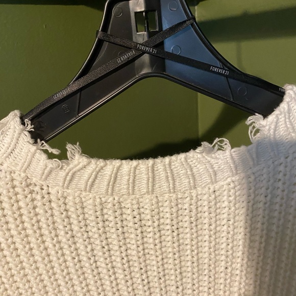 🌟F21 Oversized Ribbed Distressed-Trim Sweater🌟 - Picture 6 of 7